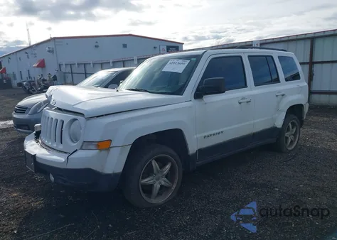 2015 Jeep Patriot High Altitude Edition z USA, uszkodzony, nr VIN 1C4NJRFBXFD249391